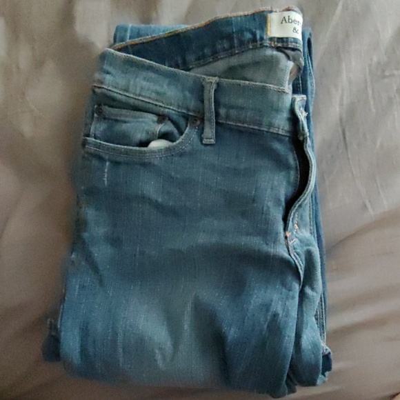 Jeans - Picture 1 of 3